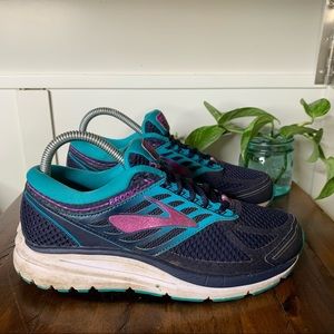 Brooks Addiction 13 Women’s Running Shoe Size 7.5